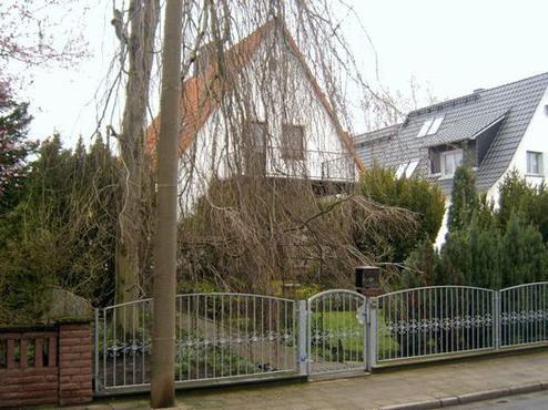 Verkauft: Einfamilienhaus mit Balkon, 39218 Schönebeck, Bad Salzelmen