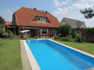 Verkauft: Einfamilienhaus mit Pool und Sauna, 39167 Wellen